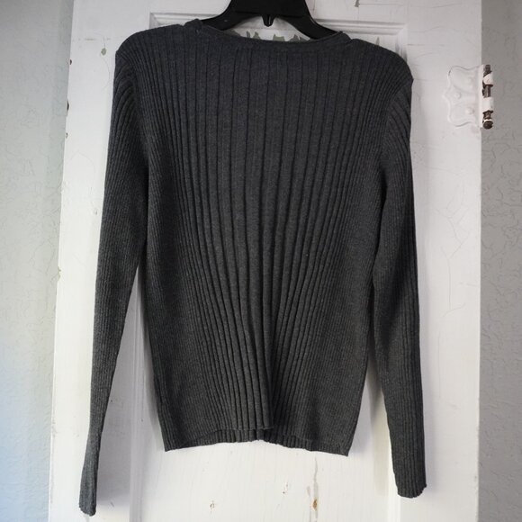 Liz Claiborne Large Knit Sweater - Picture 2 of 8